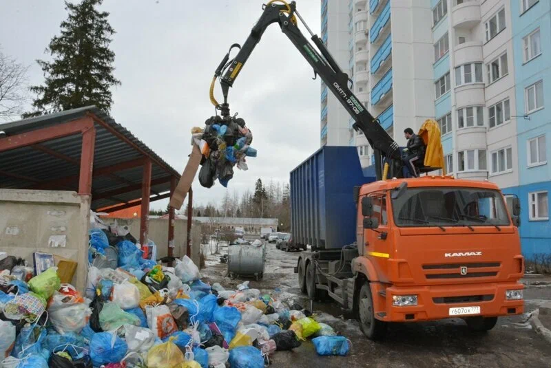 Вывоз бытового мусора в Новороссийске с погрузкой в октябре