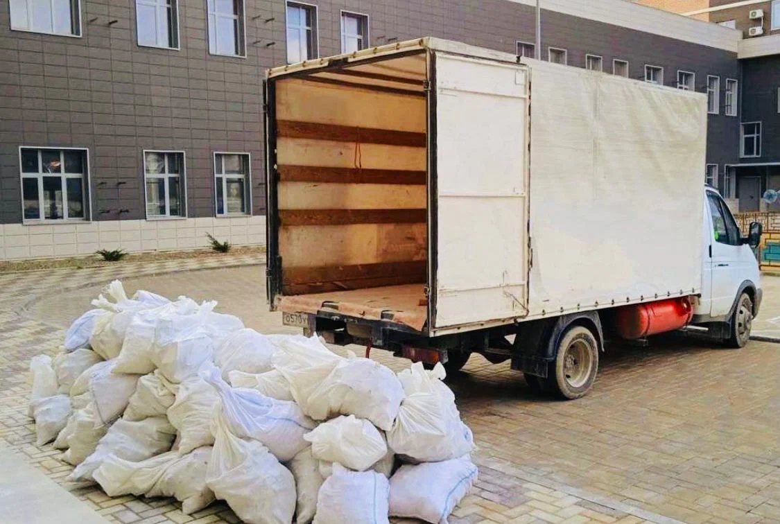 Вывоз строительного мусора из новостроек в Новороссийске в октябре