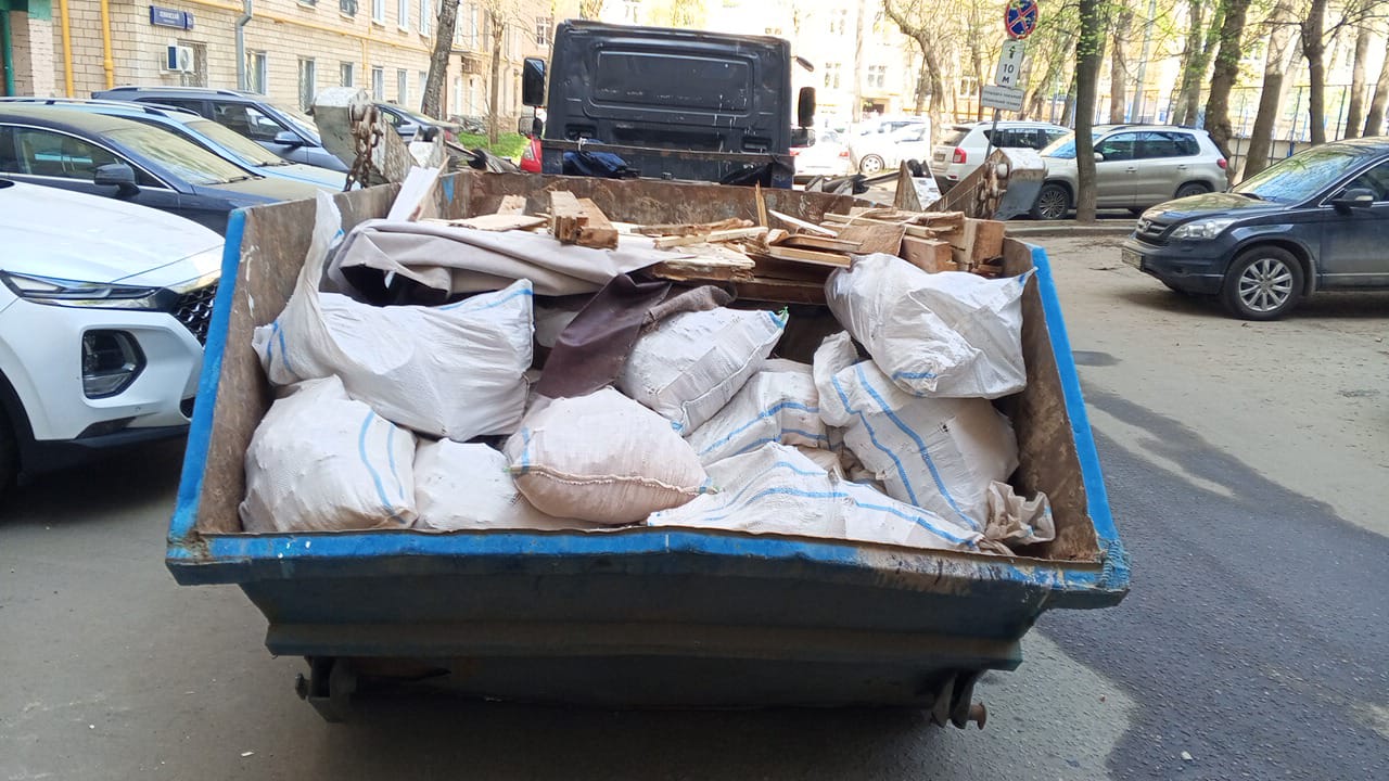 Вывоз мусора из магазина в Новороссийске в октябре