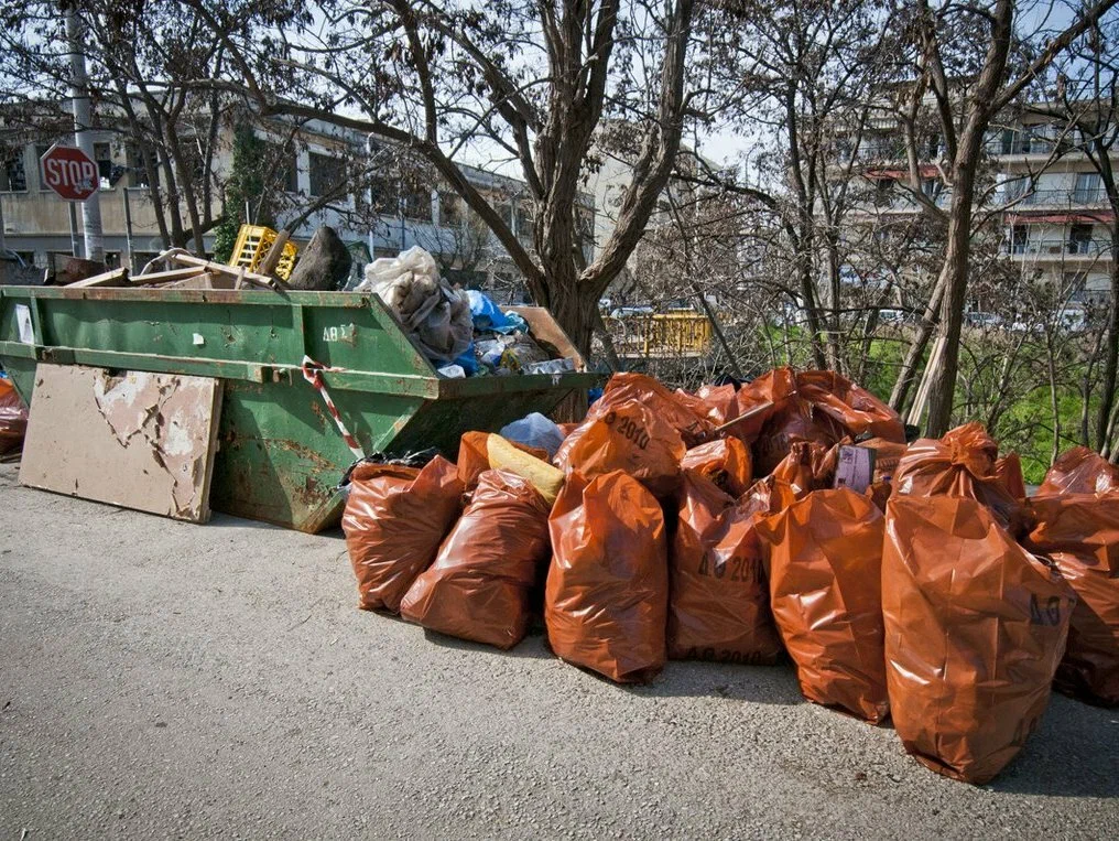 Круглосуточный вывоз мусора в Новороссийске в октябре