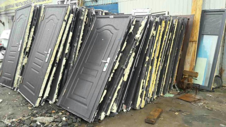 Вывоз металлических дверей с утилизацией в Новороссийске в октябре